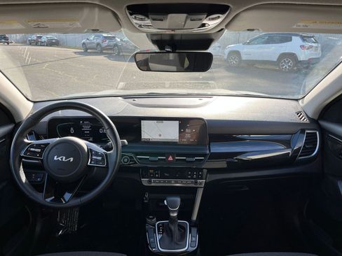 Used 2025 Kia Seltos S image 34