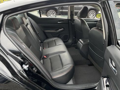 Used 2024 Nissan Altima 2.5 SR FWD image 40