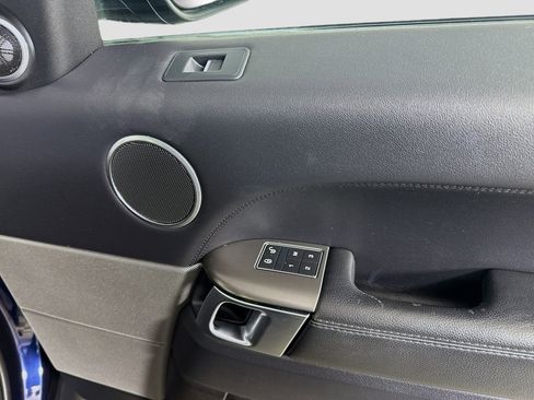 Used 2016 Land Rover Range Rover Sport SE image 31