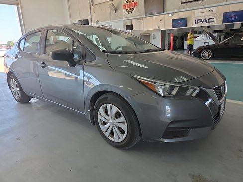 Used 2021 Nissan Versa S FWD image 1