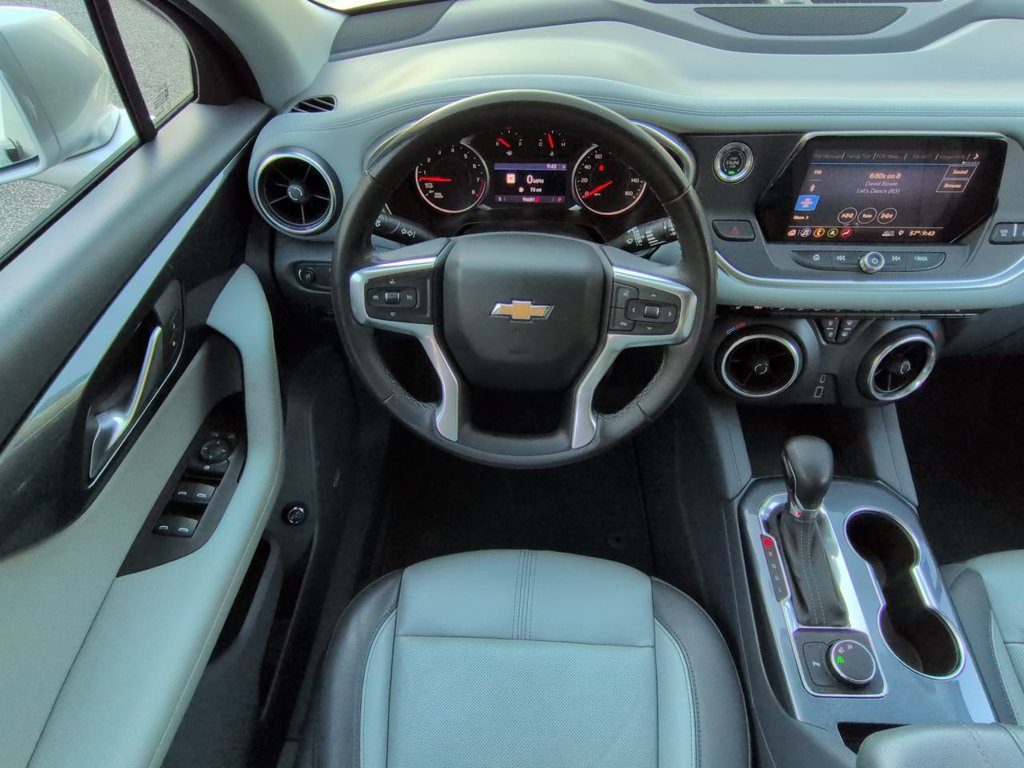 Used 2019 Chevrolet Blazer LT w/ Sound & Technology Package FWD image 16
