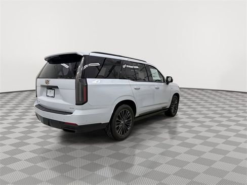 New 2026 Cadillac Escalade Platinum Sport w/ LPO, Floor Liner Package image 10