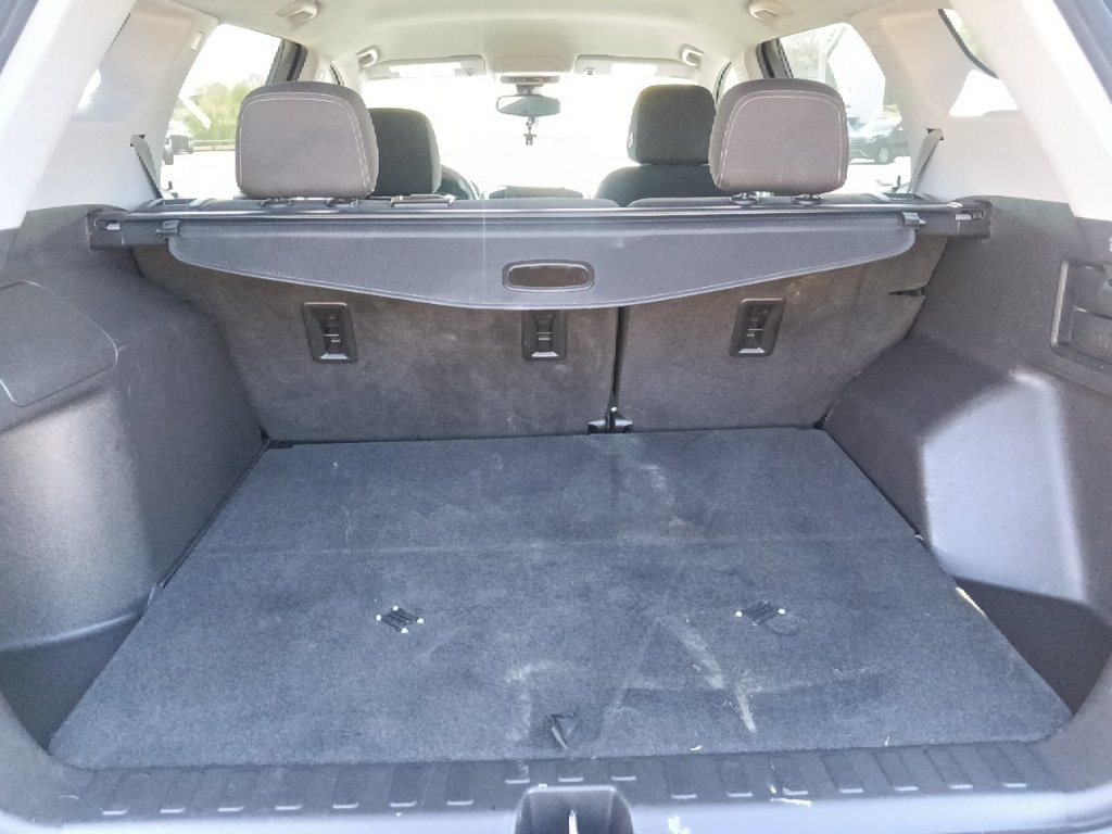 Used 2022 GMC Terrain SLE w/ Elevation Edition FWD image 28