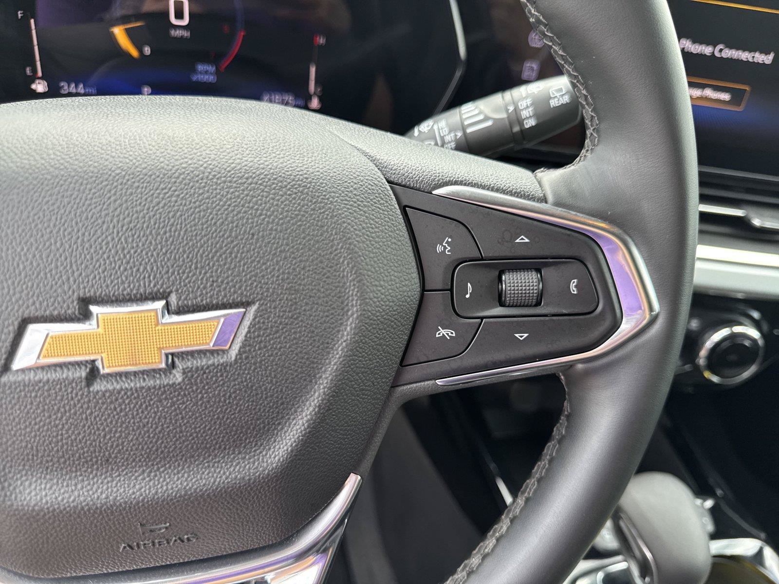 Used 2025 Chevrolet Trax LT w/ LT Convenience Package FWD image 22