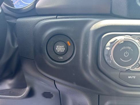 Used 2023 Jeep Wrangler Unlimited Sport AWD/4WD image 25