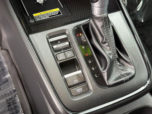 Used 2024 Honda CR-V EX-L image 27