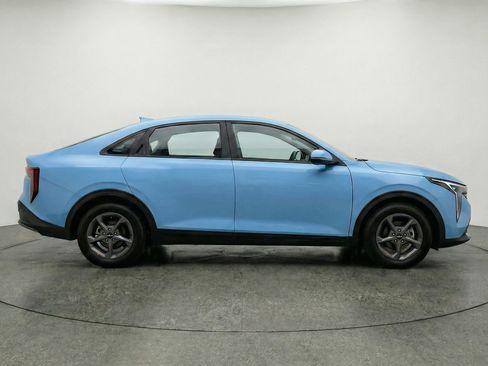 Used 2025 Kia K4 LXS image 11