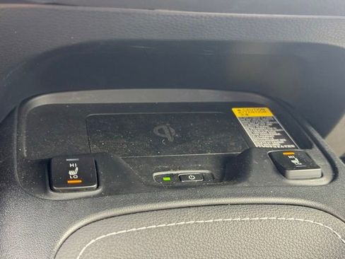 Used 2025 Toyota Corolla XSE FWD image 21