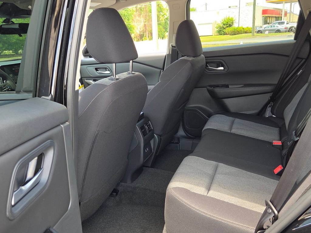 New 2026 Nissan Rogue SV FWD image 5