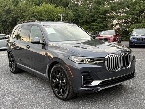 Used 2022 BMW X7 xDrive40i w/ Cold Weather Package AWD/4WD image 3