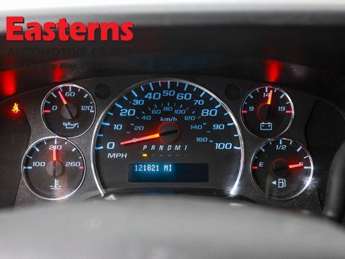 Used 2021 Chevrolet Express 2500 w/ Driver Convenience Package RWD image 18