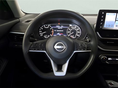 Used 2025 Nissan Altima 2.5 SV w/ SV Special Edition Package image 24