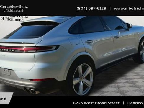 Used 2024 Porsche Cayenne S AWD/4WD image 2