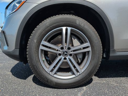 Used 2020 Mercedes-Benz GLC 300 4MATIC image 31