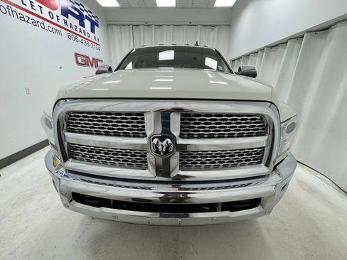 Used 2018 RAM 2500 Laramie w/ Snow Chief Group AWD/4WD image 2