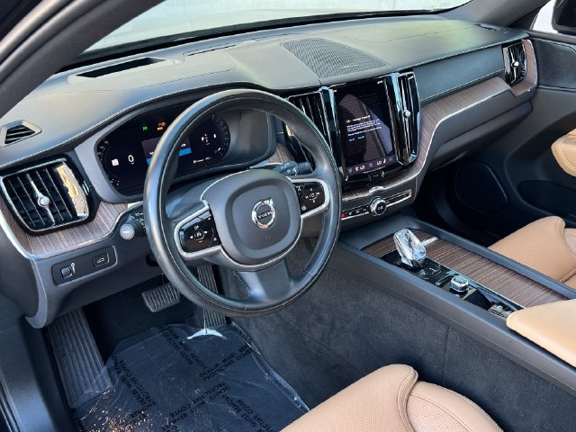 Used 2022 Volvo XC60 B5 Inscription w/ Advanced Package FWD image 19
