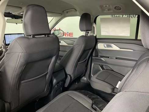 New 2026 Ford Explorer Active RWD image 15