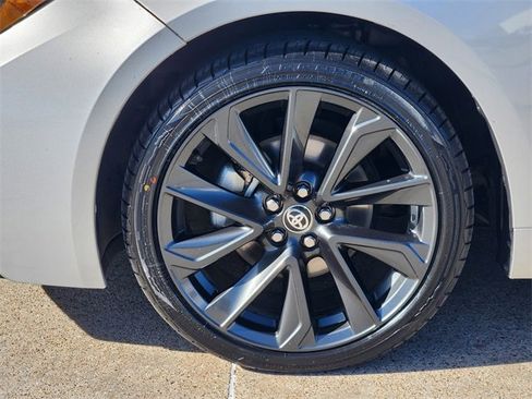 Used 2024 Toyota Corolla SE image 8