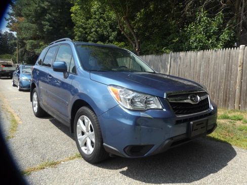 Used 2015 Subaru Forester 2.5i Premium w/ All-Weather Package image 9