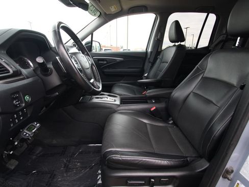 Used 2023 Honda Ridgeline RTL-E image 6