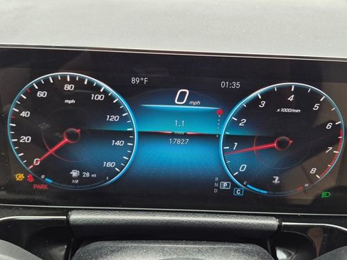 Used 2022 Mercedes-Benz GLA 250 4MATIC image 11