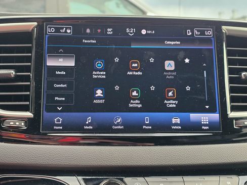 Used 2025 Chrysler Pacifica Select FWD image 16