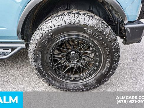 Used 2023 Ford Bronco Wildtrak image 17