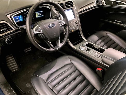 Used 2019 Ford Fusion SEL image 12