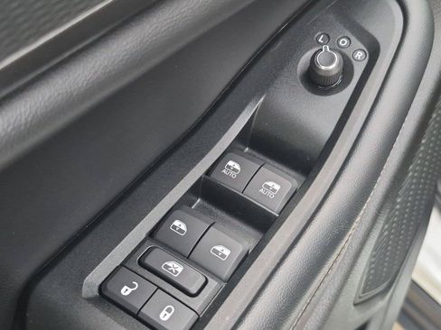 Used 2024 Jeep Grand Cherokee Laredo X RWD image 22