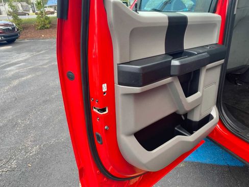 Used 2015 Ford F150 XL w/ Equipment Group 101A Mid AWD/4WD image 24