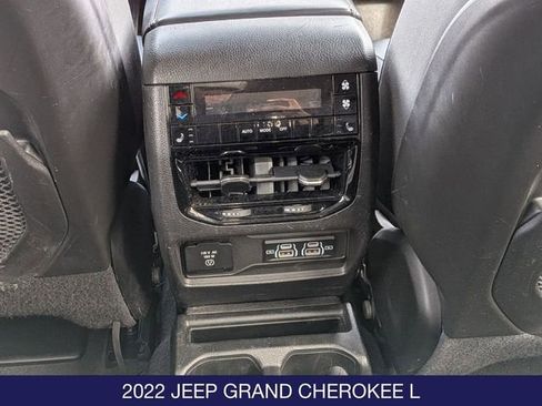 Used 2022 Jeep Grand Cherokee L Limited AWD/4WD image 12