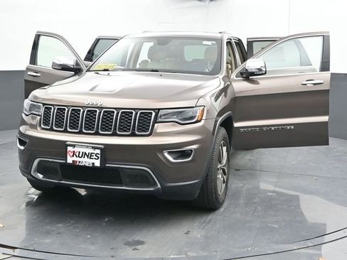 Used 2021 Jeep Grand Cherokee Limited w/ Premium Lighting Group image 57