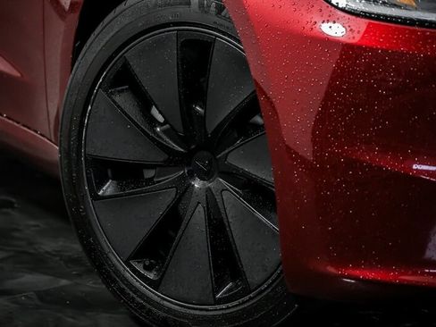 Used 2025 Tesla Model 3 Long Range image 3