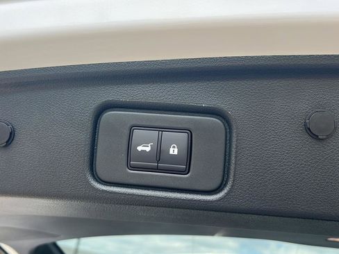 New 2026 Nissan Pathfinder SL FWD image 35