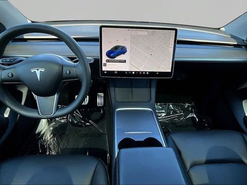 Used 2022 Tesla Model Y Performance image 7