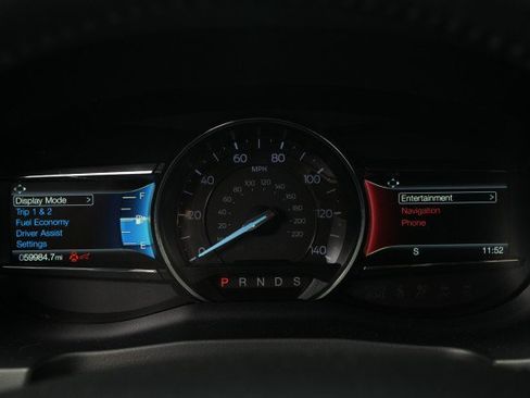 Used 2019 Ford Explorer XLT w/ Equipment Group 202A AWD/4WD image 39