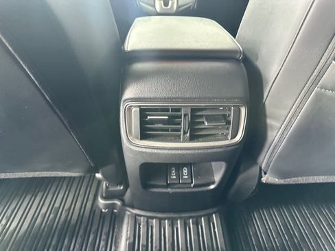 Used 2018 Honda CR-V Touring image 18