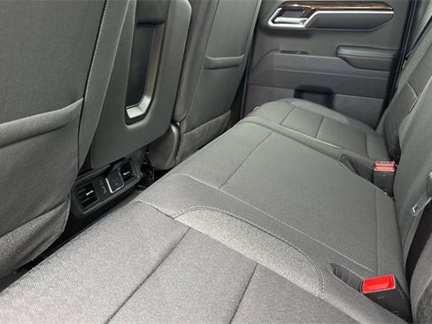 New 2026 GMC Sierra 1500 Elevation image 13