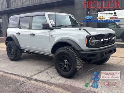 Used 2023 Ford Bronco Wildtrak image 1