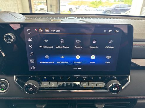 Used 2023 Chevrolet Colorado Z71 w/ Z71 Convenience Package 2 AWD/4WD image 23