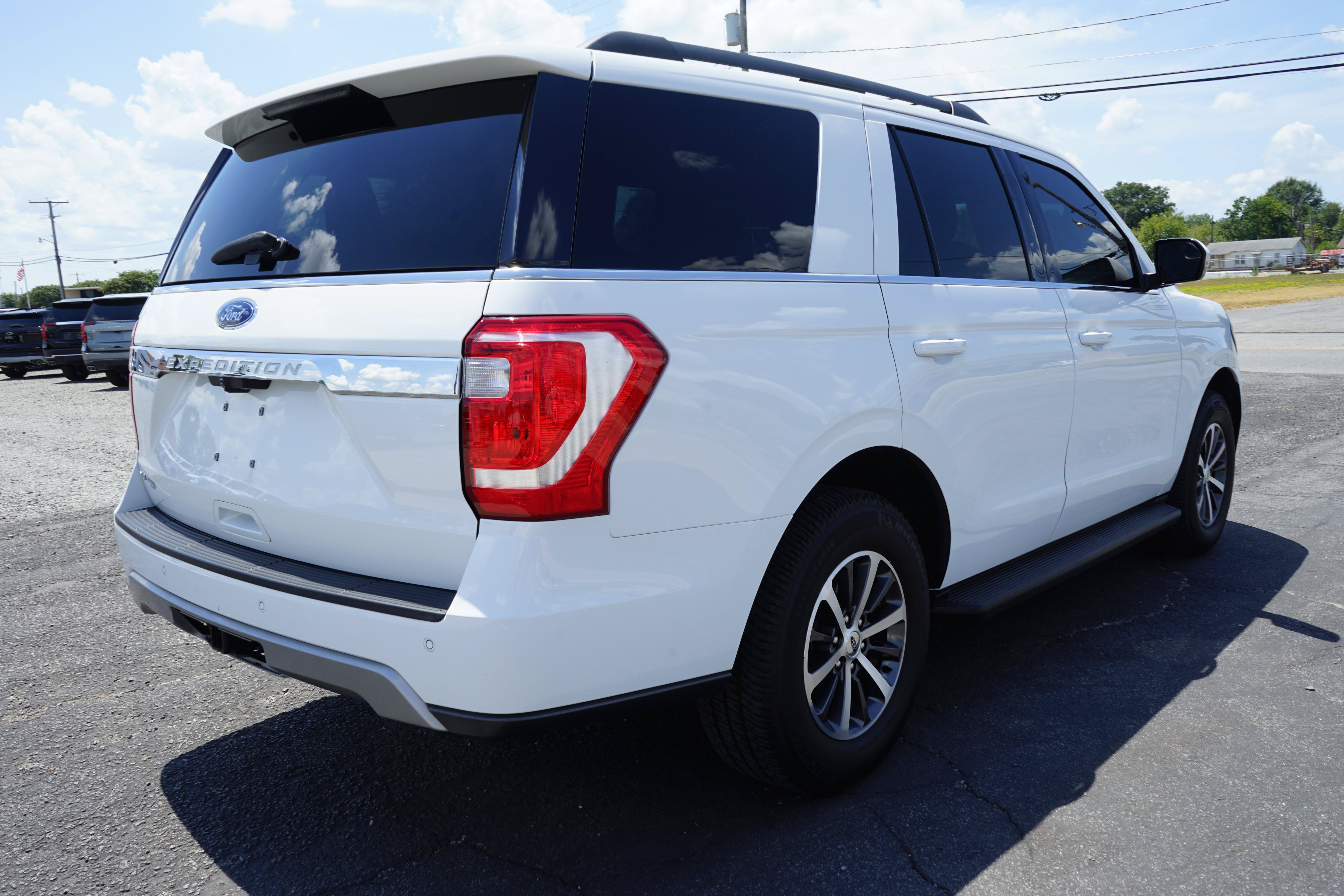 Used 2019 Ford Expedition XLT w/ Equipment Group 201A RWD image 5