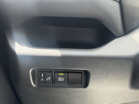 Certified 2024 Toyota RAV4 LE AWD/4WD image 40