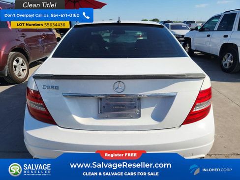 Used 2014 Mercedes-Benz C 250 Sedan image 8