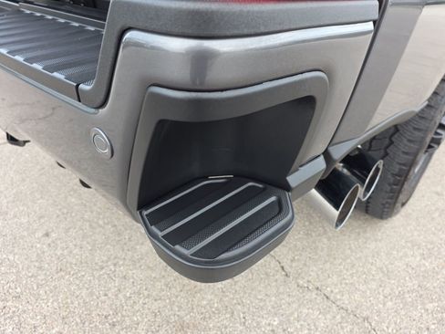 Used 2025 Ford F250 Platinum image 16