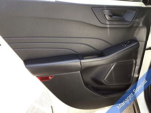 Used 2023 Ford Escape Active w/ Cold Weather Package FWD image 31