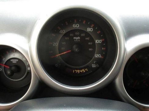 Used 2006 Honda Element LX image 21