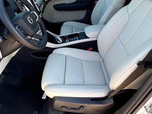 New 2026 Volvo XC40 B4 Plus w/ Protection Package Premier image 16