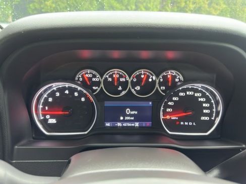 Used 2022 Chevrolet Silverado 1500 LT Trail Boss w/ Bed Protection Package image 14