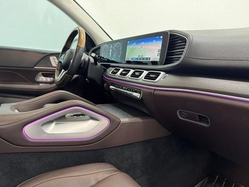 Used 2023 Mercedes-Benz GLS 450 4MATIC image 42