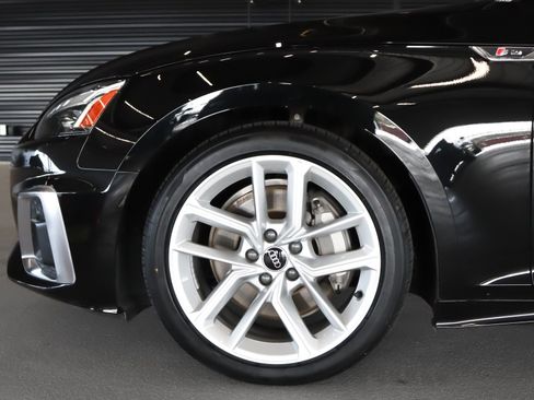 Used 2023 Audi A5 2.0T Premium Plus w/ Premium Plus AWD/4WD image 5